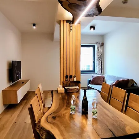 Harasek - Stylovy Horsky , Moderni A Plne Vybaveny Rodinny 3kk V Centru - By Relax Apartment Harrachov